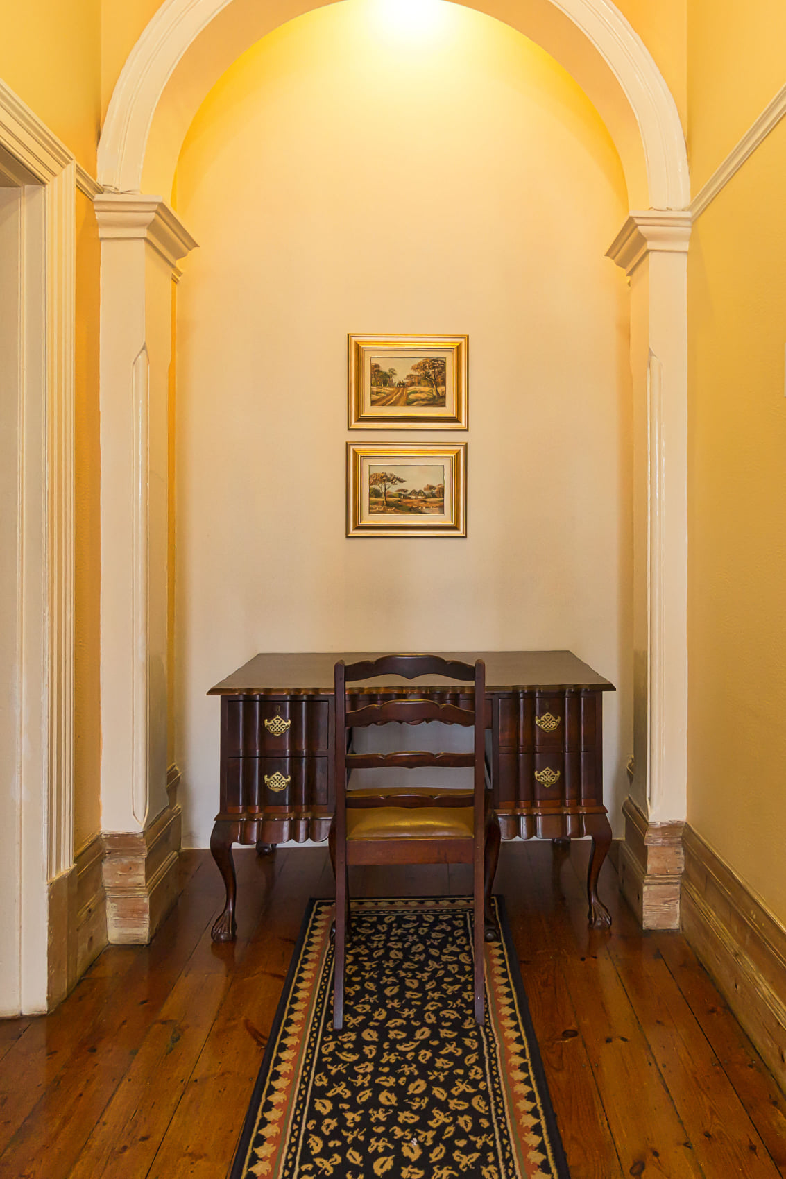 Victorian archway corridor at Fernando's